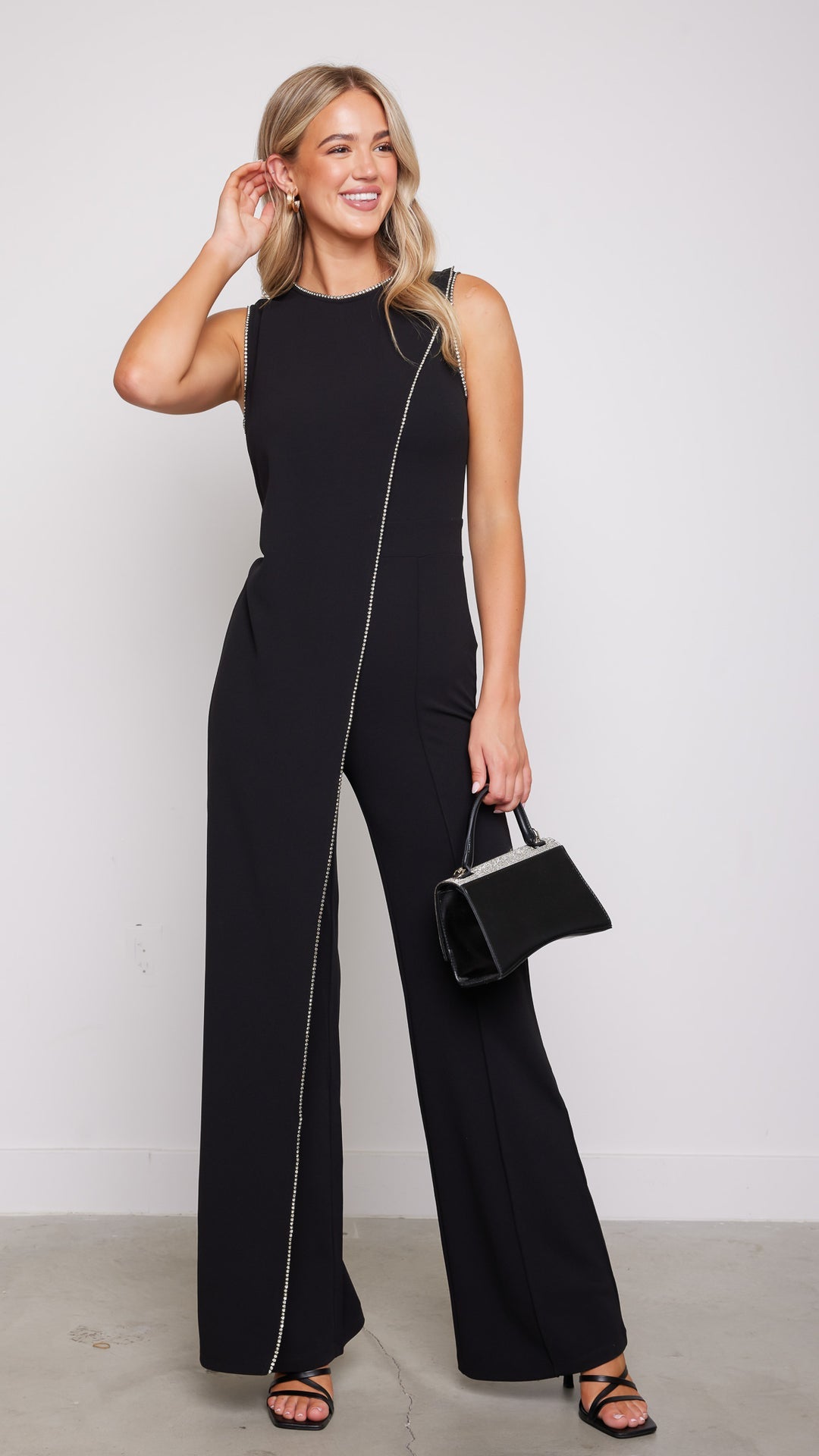 14665 Jumpsuit negro Valentina