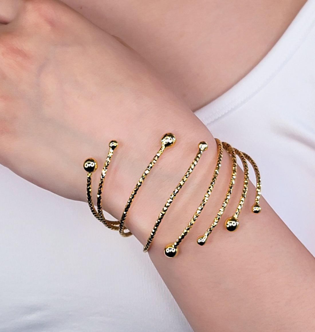 809BR01 Pulsera baño de oro