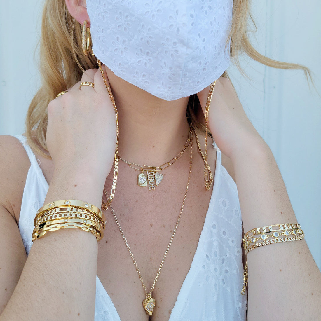 816BR5 Pulsera Dorada